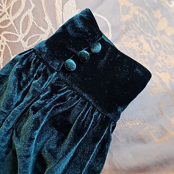 Velvet emerald green party dress - Picture 4 of 5